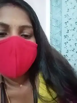 Snapshot of Tamil_roja17 chatting on July 18, 1:10 am Tamil roja17 online show from July 18, 1:10 am