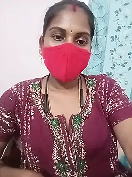Snapshot of Tamil_roja17 chatting on July 30, 7:18 am Tamil roja17 online show from July 30, 7:18 am