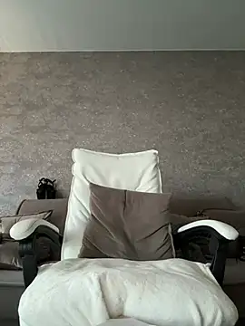 LillySquirtShot online show from June 30, 11:06 pm