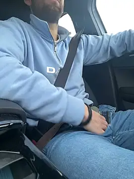 Snapshot of bullyboyy chatting on February 25, 4:10 pm bullyboyy online show from February 25, 4:10 pm