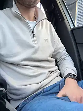 Snapshot of bullyboyy chatting on February 26, 10:36 am bullyboyy online show from February 26, 10:36 am