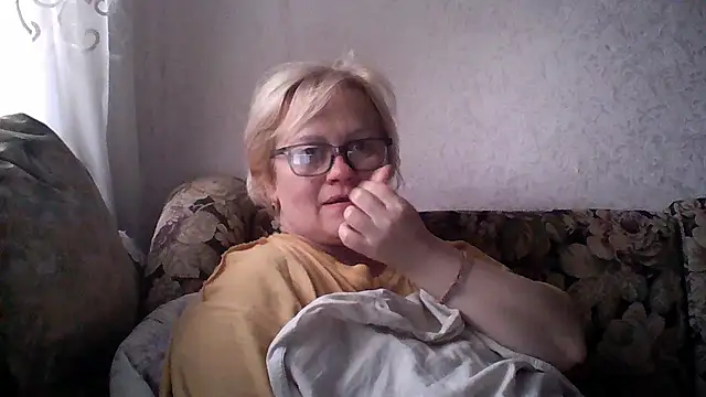 Snapshot of Mayya4321 chatting on May 12, 9:39 am Mayya4321 online show from May 12, 9:39 am