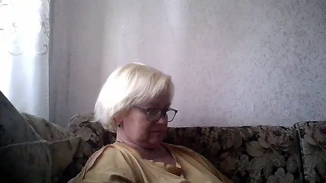 Snapshot of Mayya4321 chatting on May 25, 11:16 am Mayya4321 online show from May 25, 11:16 am