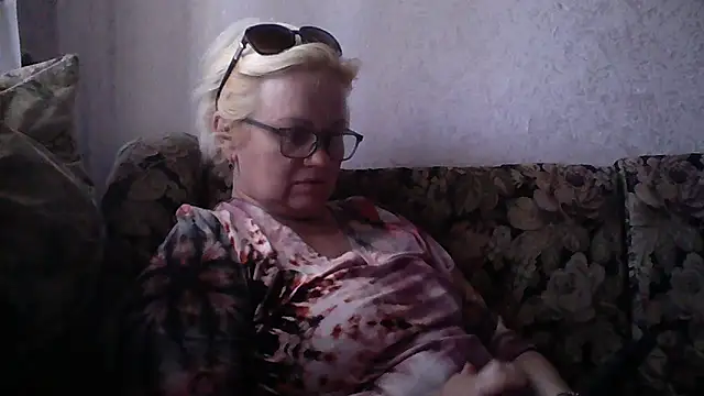 Snapshot of Mayya4321 chatting on May 26, 7:59 am Mayya4321 online show from May 26, 7:59 am