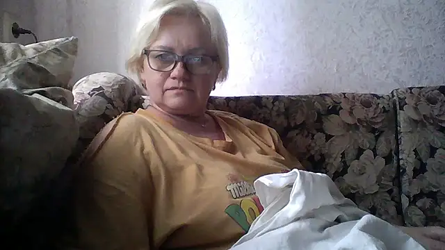Snapshot of Mayya4321 chatting on May 28, 9:17 am Mayya4321 online show from May 28, 9:17 am