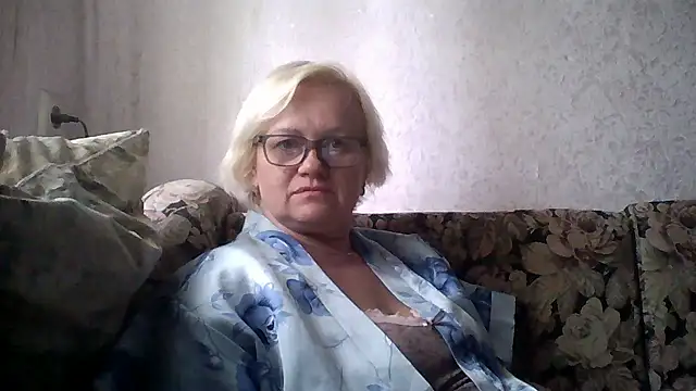 Snapshot of Mayya4321 chatting on May 29, 10:13 am Mayya4321 online show from May 29, 10:13 am