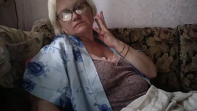 Snapshot of Mayya4321 chatting on June 4, 9:26 am Mayya4321 online show from June 4, 9:26 am
