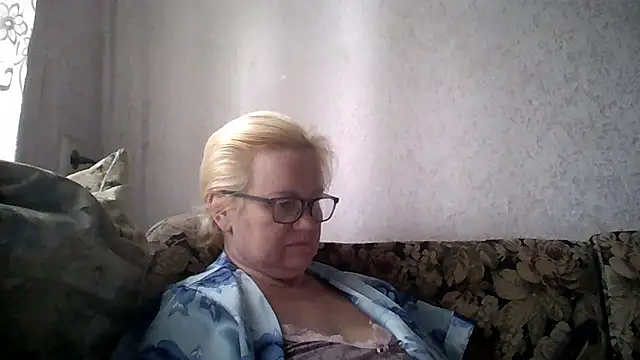 Snapshot of Mayya4321 chatting on June 13, 7:06 am Mayya4321 online show from June 13, 7:06 am