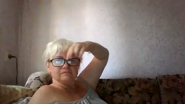Snapshot of Mayya4321 chatting on June 30, 9:21 am Mayya4321 online show from June 30, 9:21 am