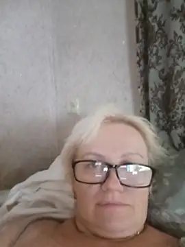 Snapshot of Mayya4321 chatting on July 7, 10:52 am Mayya4321 online show from July 7, 10:52 am