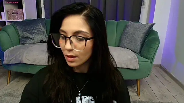 Deea Vibe Me online show from February 26, 11:30 am