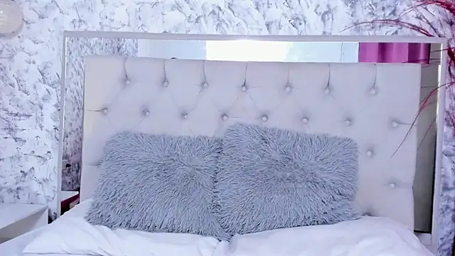 Ariana greenblat online show from October 25, 4:13 pm