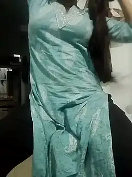 Snapshot of saaniya chatting on March 11, 6:52 pm saaniya online show from March 11, 6:52 pm