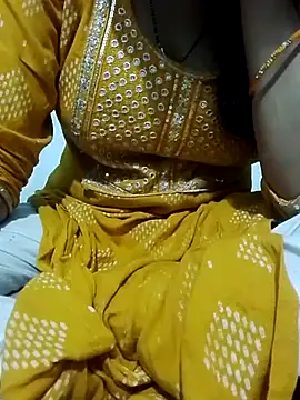 Snapshot of saaniya chatting on October 3, 5:43 pm saaniya online show from October 3, 5:43 pm