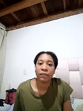 Snapshot of Zaira_Rose_ chatting on May 10, 3:33 am Zaira Rose online show from May 10, 3:33 am