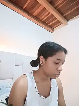 Snapshot of Zaira_Rose_ chatting on June 21, 12:24 am Zaira Rose online show from June 21, 12:24 am