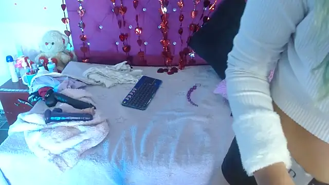 Ariasmithog online show from March 16, 3:12 am