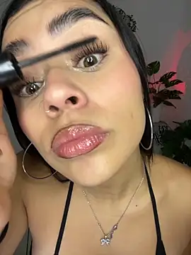 meli ortiz  online show from November 6, 3:24 pm