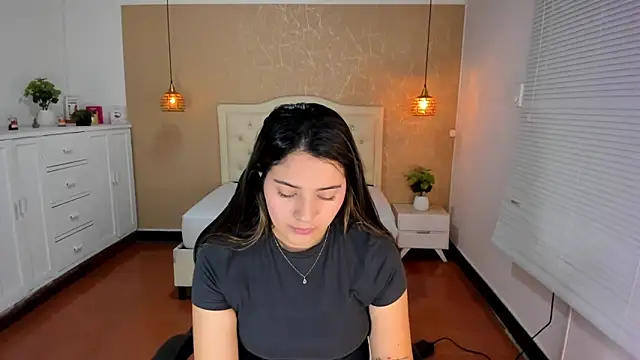 Hadley  online show from April 29, 2:59 am