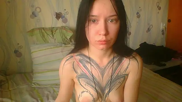 Snapshot of RussNocturnal chatting on June 6, 12:32 pm RussNocturnal online show from June 6, 12:32 pm