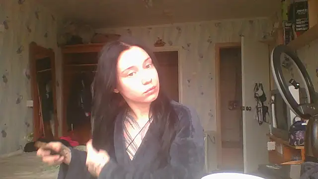 Snapshot of RussNocturnal chatting on June 18, 3:27 pm RussNocturnal online show from June 18, 3:27 pm
