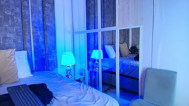 Snapshot of AliDiaz_ chatting on July 18, 6:45 pm AliDiaz online show from July 18, 6:45 pm
