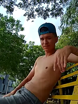 arevalo1124 online show from February 6, 8:45 pm