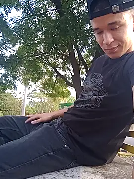 arevalo1124 online show from September 30, 9:53 pm