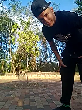 arevalo1124 online show from October 3, 9:45 pm