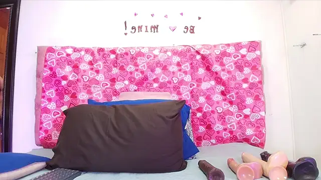 sharlott miller online show from February 11, 11:54 am