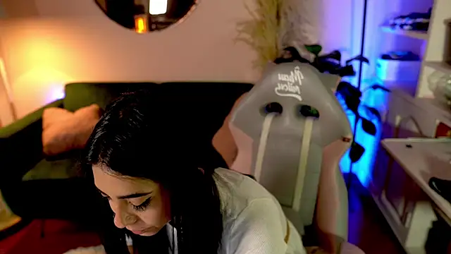 Snapshot of tattoo_ninja_kittyy chatting on November 21, 7:34 pm tattoo ninja kittyy online show from November 21, 7:34 pm