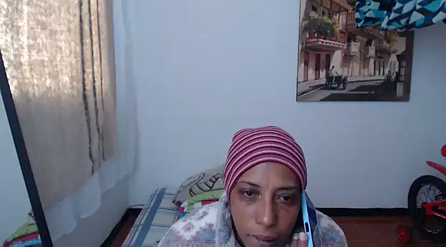 picaes8 online show from February 3, 10:00 pm