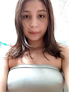 Maiden-Hot online show from May 12, 8:06 pm