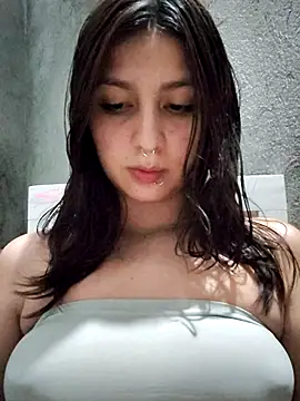 Maiden-Hot online show from May 27, 5:48 am