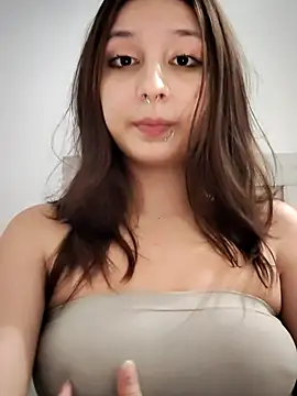 Maiden-Hot online show from July 5, 9:44 pm
