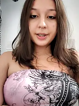 Maiden-Hot online show from July 11, 10:55 pm