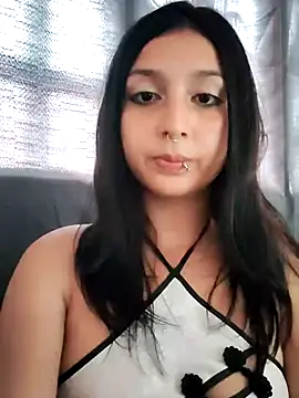 Maiden-Hot online show from July 31, 9:25 pm