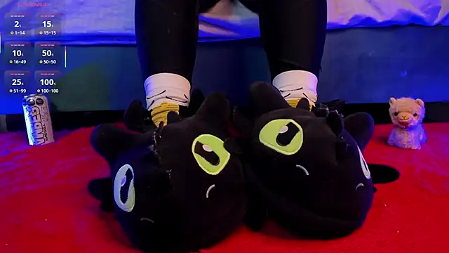 Snapshot of aleya_bliss chatting on October 24, 3:36 am aleya bliss online show from October 24, 3:36 am