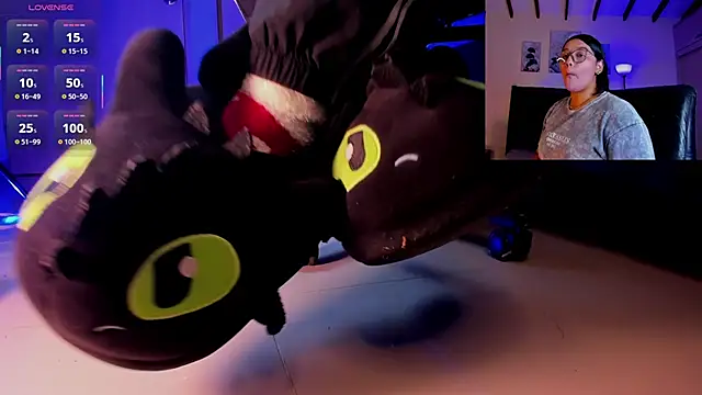 Snapshot of aleya_bliss chatting on November 26, 3:07 am aleya bliss online show from November 26, 3:07 am