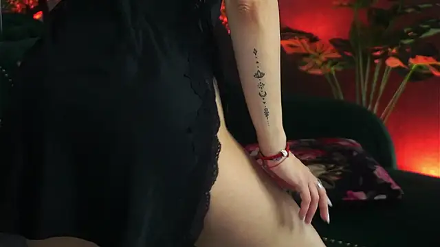 Midnight Seduction online show from March 23, 8:04 am