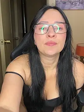 Snapshot of ValeriaVixen chatting on July 8, 9:08 pm ValeriaVixen online show from July 8, 9:08 pm