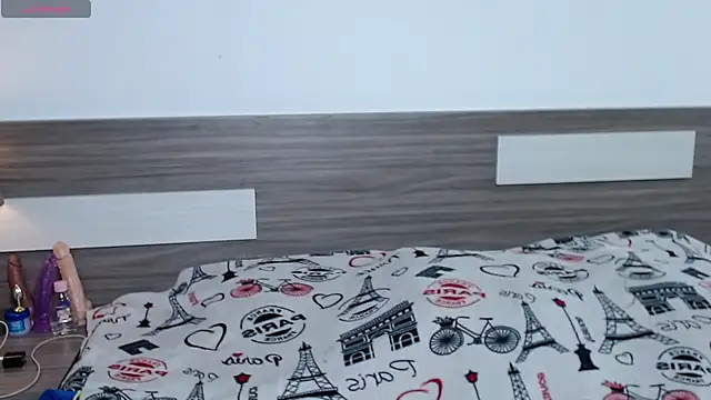 Liiamthompson online show from January 12, 9:31 pm