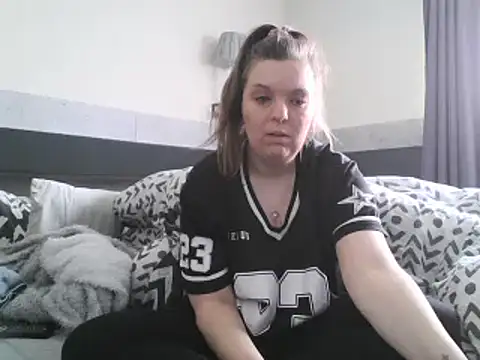 Snapshot of Demi_WelshX chatting on March 13, 10:57 am Demi WelshX online show from March 13, 10:57 am