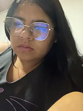 Snapshot of viccky_vick chatting on February 11, 12:16 pm viccky vick online show from February 11, 12:16 pm
