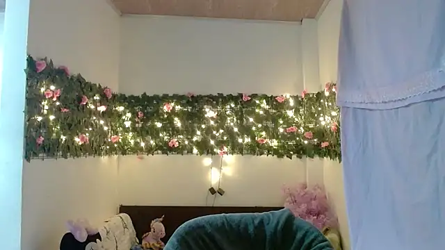 Snapshot of viccky_vick chatting on February 22, 2:02 am viccky vick online show from February 22, 2:02 am