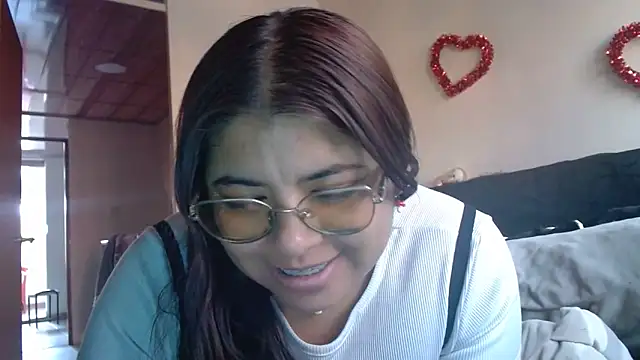 Snapshot of viccky_vick chatting on March 14, 10:15 pm viccky vick online show from March 14, 10:15 pm