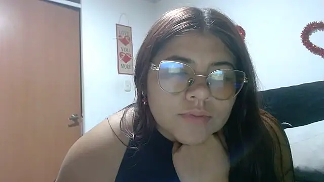 Snapshot of viccky_vick chatting on March 16, 3:01 am viccky vick online show from March 16, 3:01 am