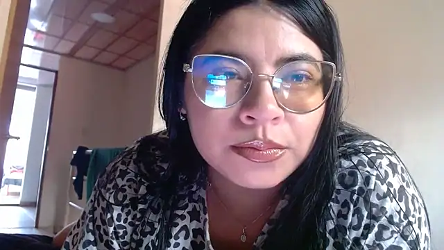 Snapshot of viccky_vick chatting on March 30, 5:47 pm viccky vick online show from March 30, 5:47 pm