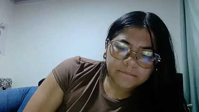 Snapshot of viccky_vick chatting on May 20, 10:38 pm viccky vick online show from May 20, 10:38 pm