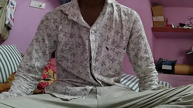 Multiple121 online show from April 19, 9:19 am